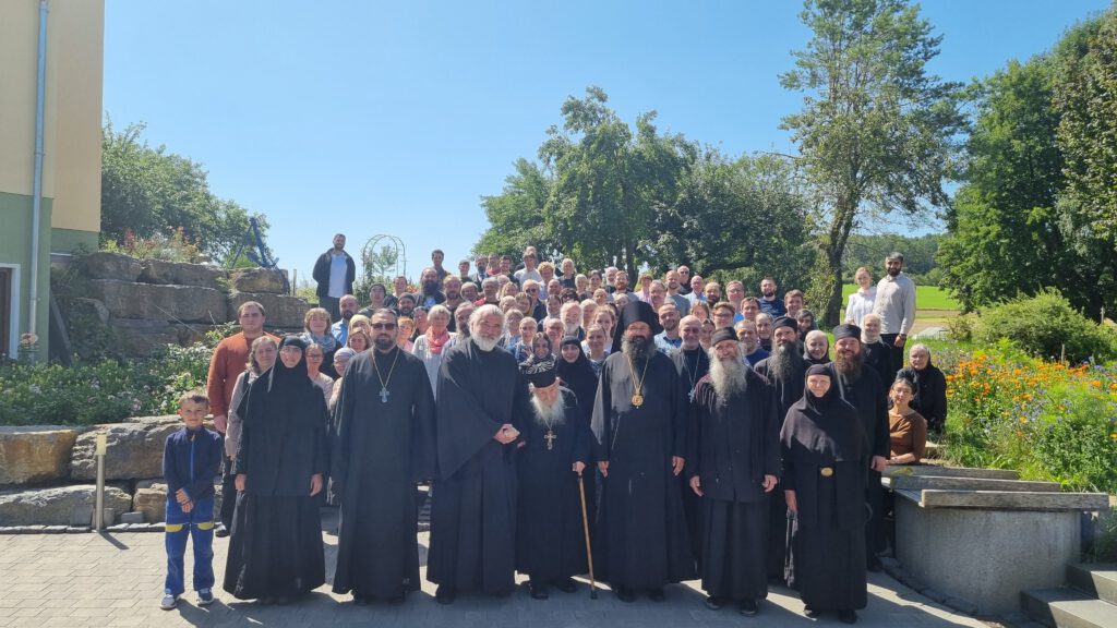 Gruppenfoto der Teilnehmer der Theologischen Konferenz